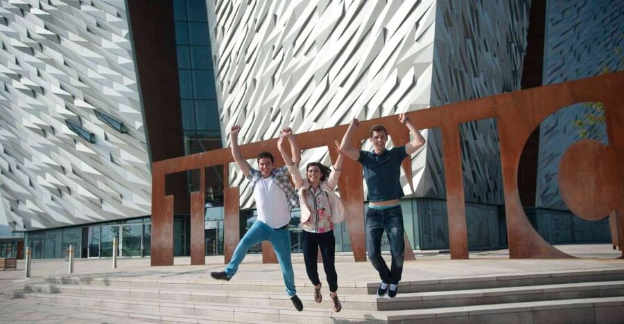 Dublin: Giant's Causeway, Dark Hedges & Titanic Guided Tour - The Belfast portion and the Troubles