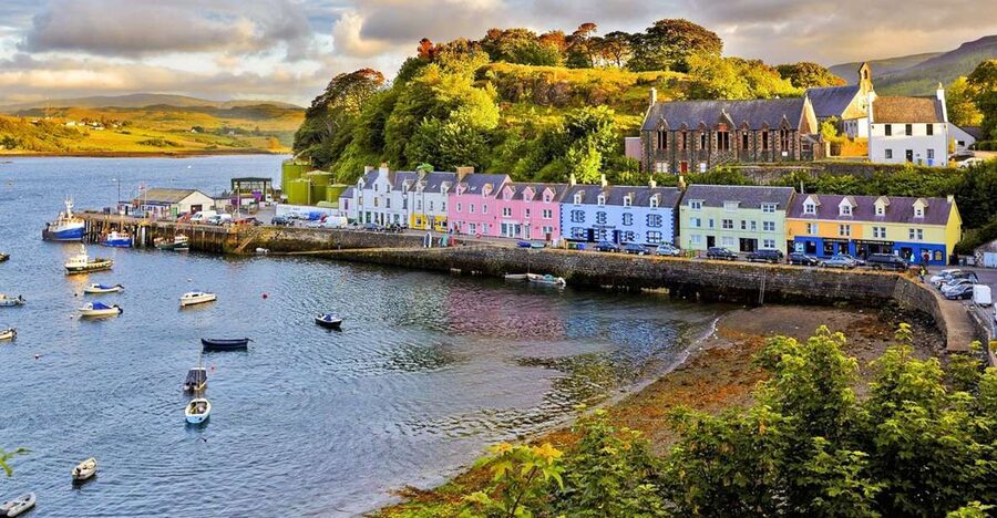 Edinburgh: 3-Day Isle of Skye, Highlands, and Loch Ness Tour - Fort William, Ben Nevis, and the Five Sisters of Kintail