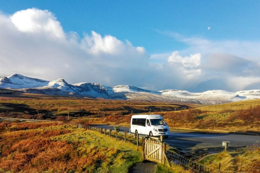 Edinburgh: 3-Day Isle of Skye, Highlands, and Loch Ness Tour - The bus, the guide, and the real pace