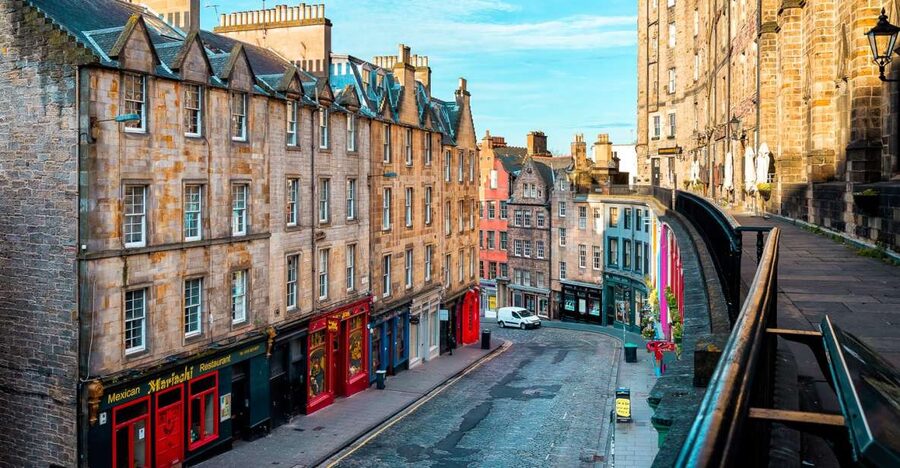 Edinburgh: Guided Harry Potter Tour in French - Key points to know before booking