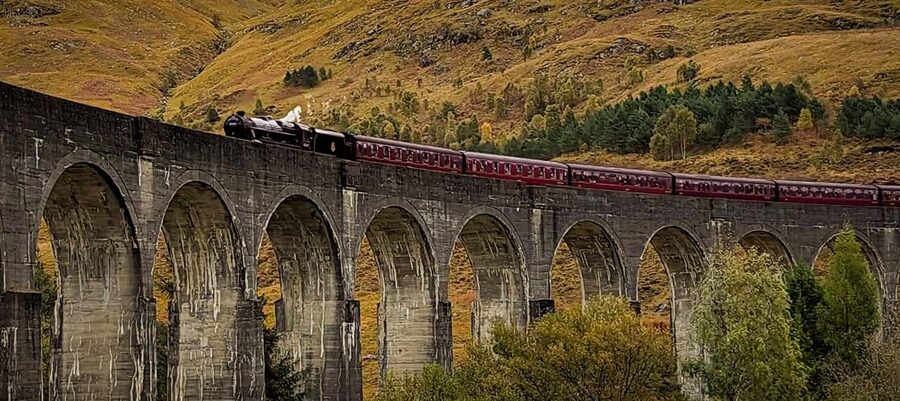 Edinburgh: Harry Potter, Glenfinnan Viaduct & Highland Tour - Fort William beneath Ben Nevis