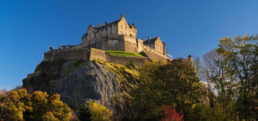 Edinburgh: Loch Lomond, Stirling Castle, and Kelpies Tour - Loch Lomond and Balloch: choose water or woodland