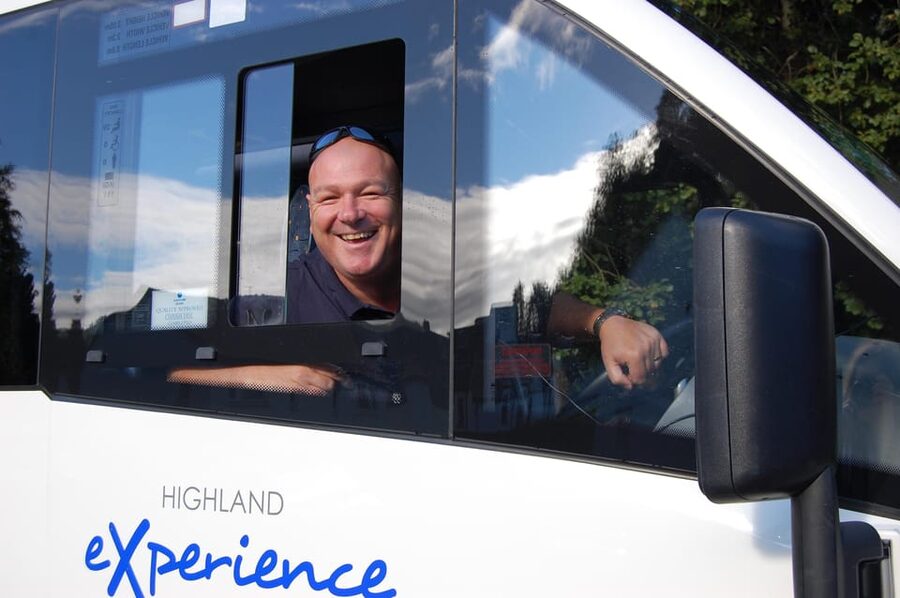 Edinburgh: Loch Ness, Glencoe, Coos & the Highlands Day Tour - Urquhart Castle and Scotland’s medieval past