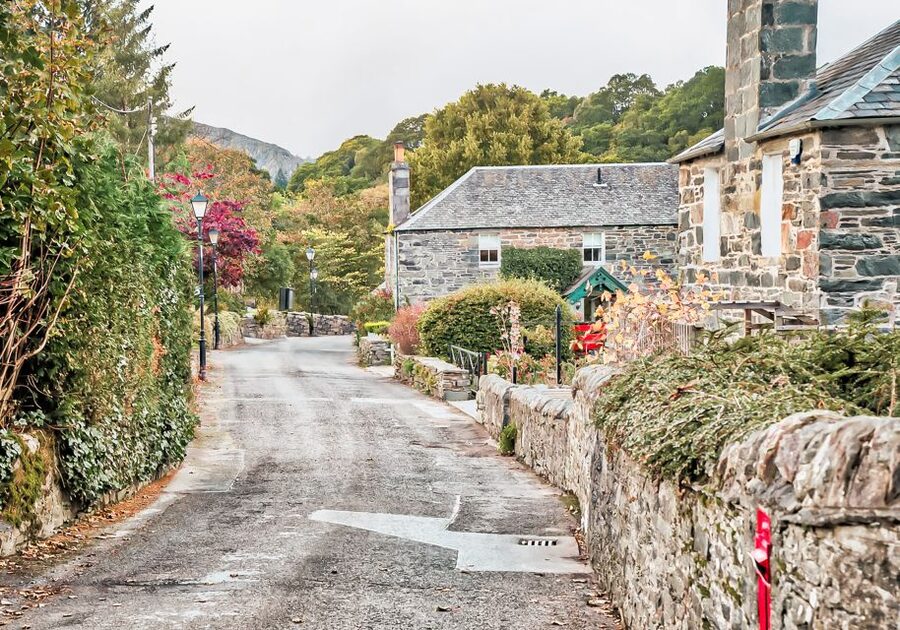 Edinburgh: Loch Ness, Glencoe & the Scottish Highlands Tour - How good are the guides?