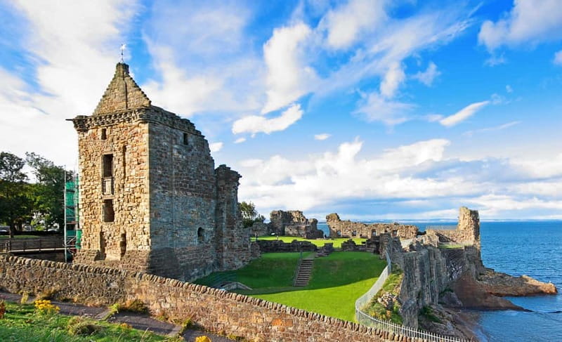 Edinburgh: St. Andrews and Falkland Palace Day Tour - Leaving Edinburgh and crossing the Forth