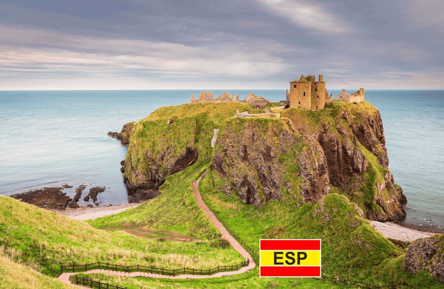 Edinburgh: St Andrews, Dunnottar Castle & Falkland Tour - Falkland, the village that played Inverness
