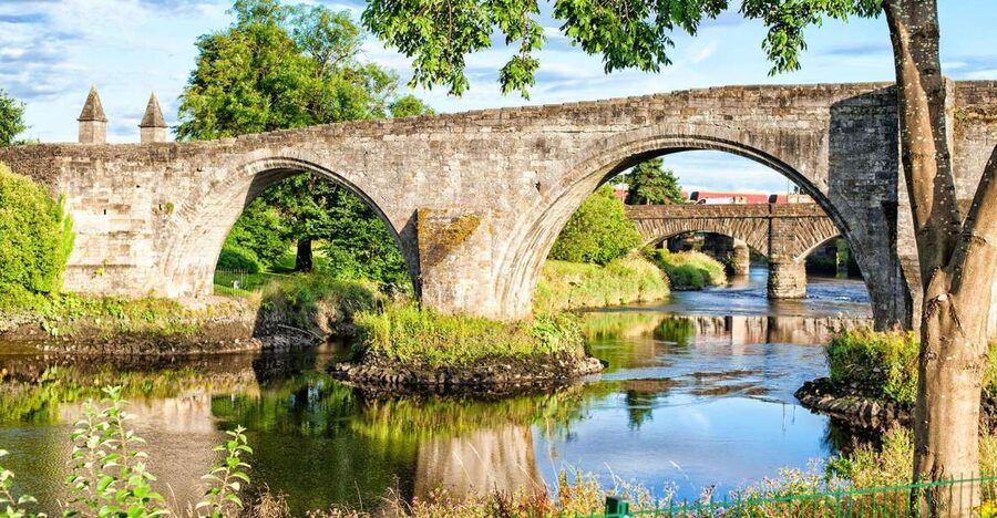 Edinburgh: Stirling, Whisky and St Andrews Tour in Spanish - Why this 10-hour route works