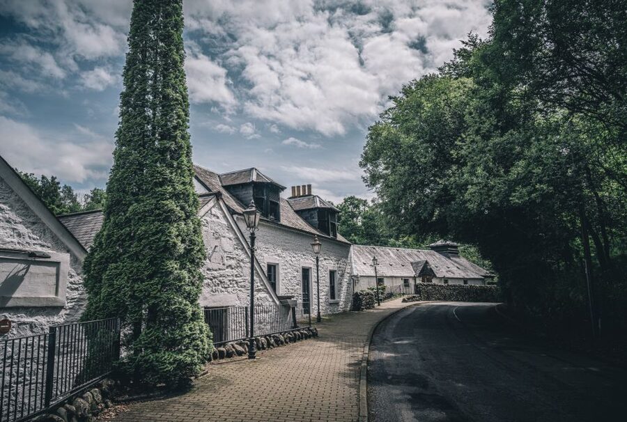 Edinburgh: Ultimate Whisky Experience - From Edinburgh to the Highland roads
