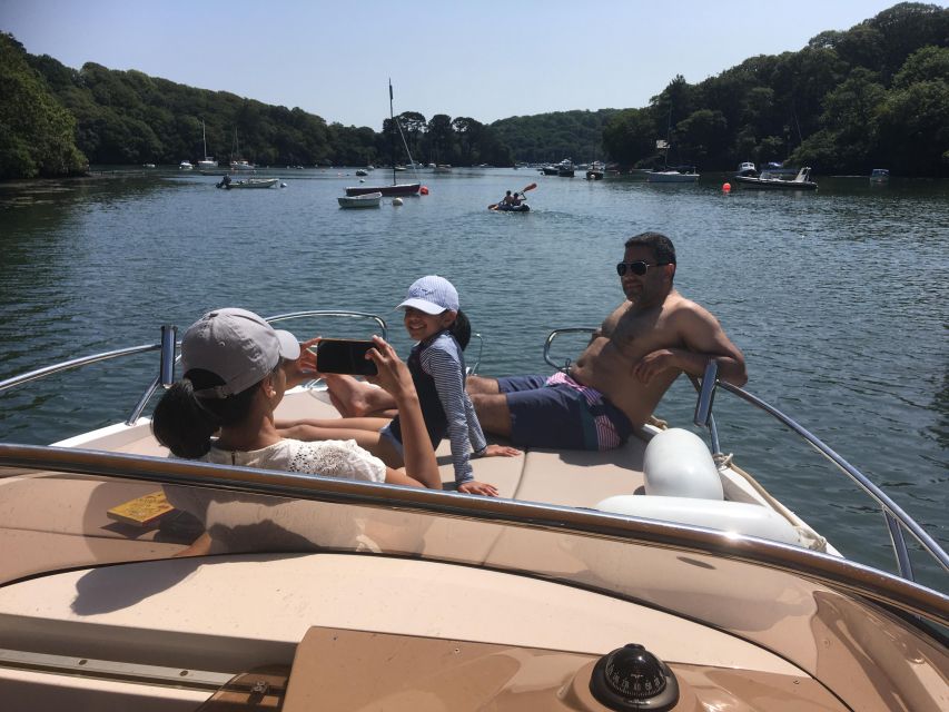 Falmouth Bay, Cornwall: Private Skippered Speed Boat Trip - Castles, estates and Cornwall seen from offshore