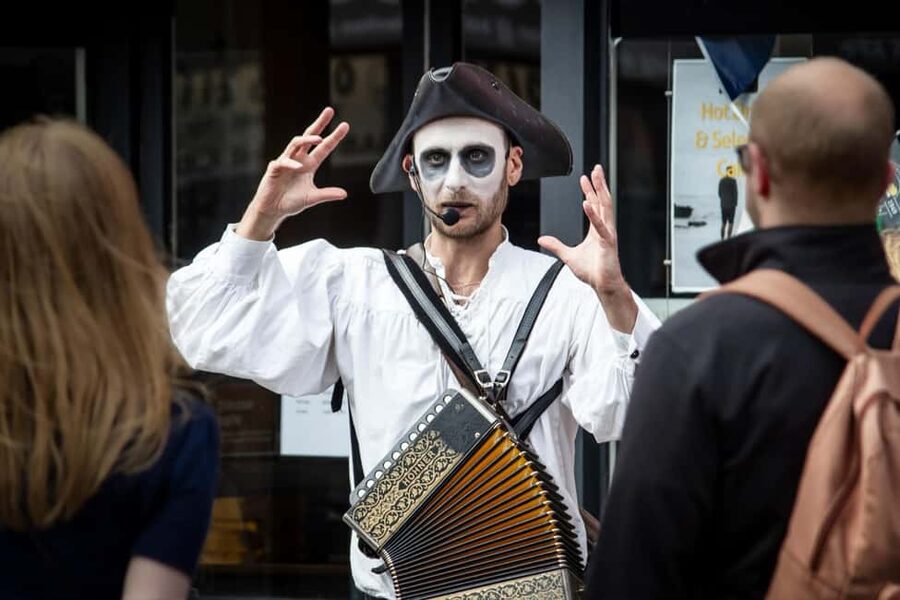 Falmouth: Spookily Enjoyable Ghost Tour - Meeting an undead sailor on Prince of Wales Pier