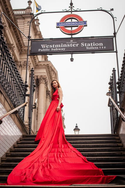 Flying dress professional photoshoot with pro photographer - Is $283 per person a fair price?