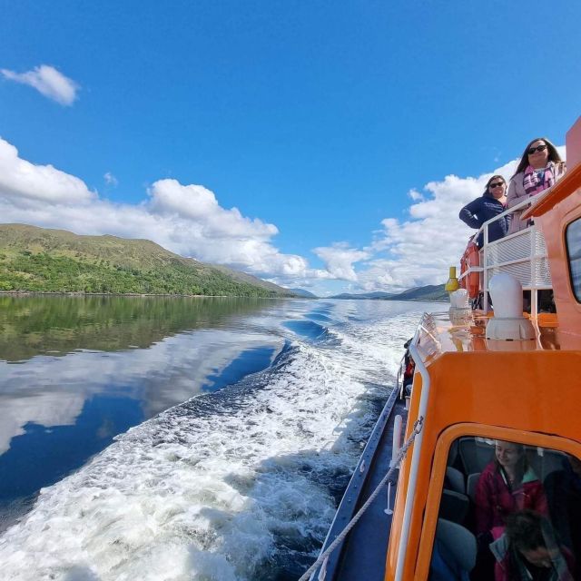Fort William: Seal Spotting Loch Linnhe Cruise - Reaching Black Rock, the seal island