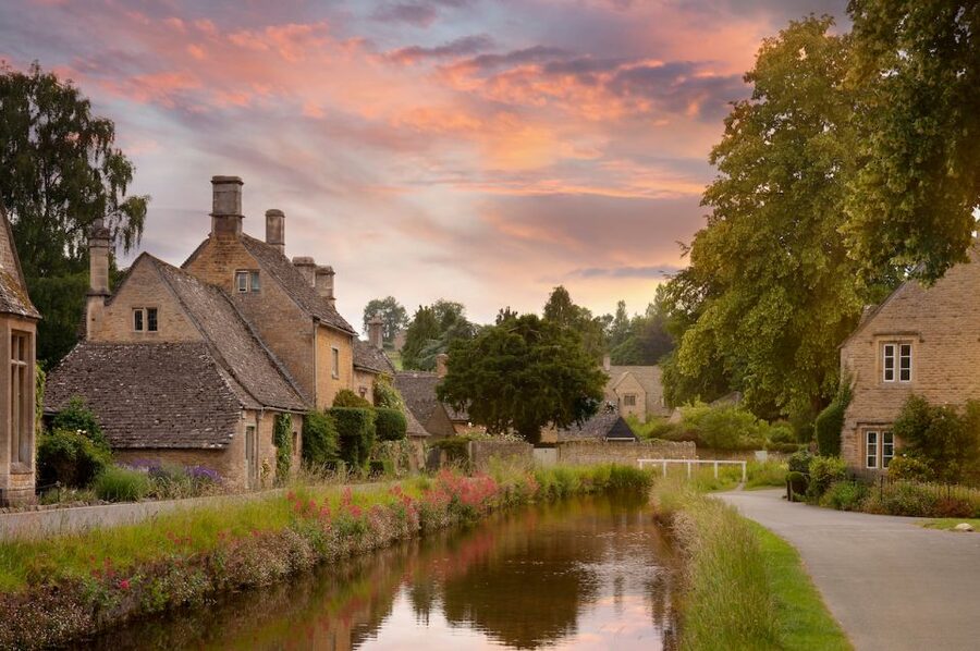 From Bath: Cotswolds Private Day Tour with Pickup - Matt, the Mercedes, and the private format
