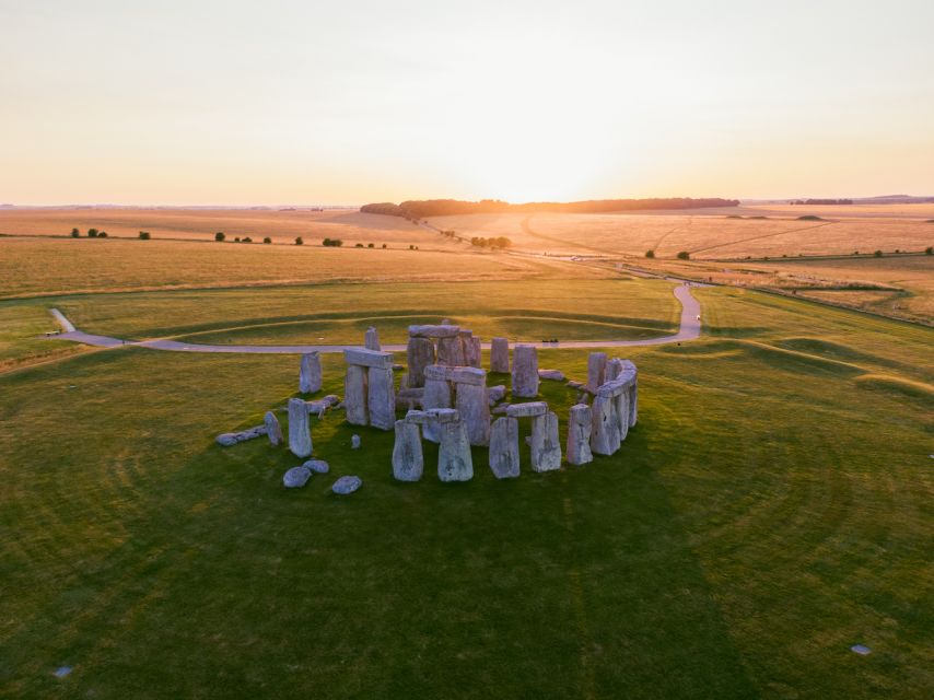 From Bath: Private Stonehenge and Salisbury Tour with Pickup - Why Stonehenge and Salisbury work so well together