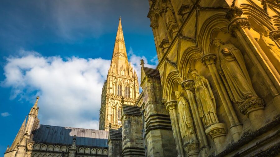 From Bath: Private Stonehenge and Salisbury Tour with Pickup - Stonehenge with time to ask the big questions