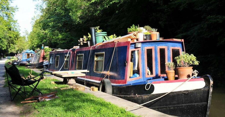 From Bath: Private Tour to Serene Cotswolds with Pickup - Who gets the best value from this Cotswolds day