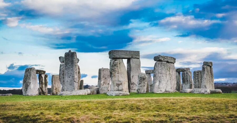 From Bath: Stonehenge & the Cotswolds Day Tour with Entry - Key points to know before booking