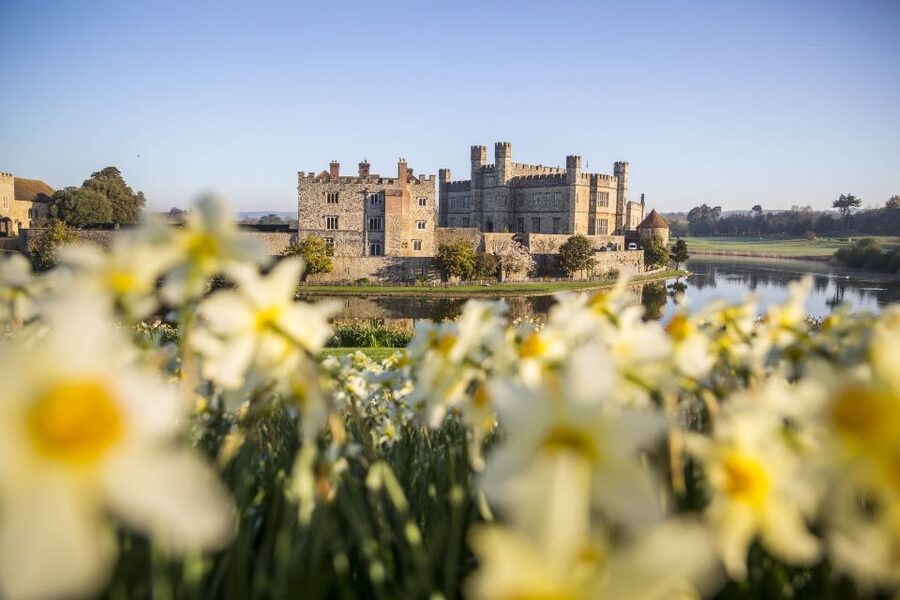 From Brighton: Leeds Castle & Canterbury Full-Day Trip - Canterbury begins at Westgate and the River Stour