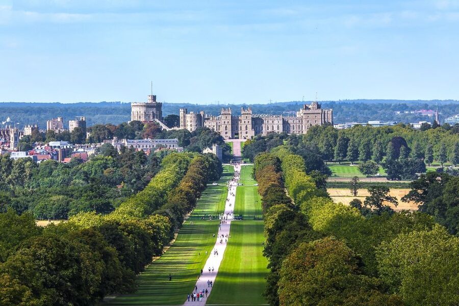 From Brighton: Oxford, Windsor and Eton Full Day Trip - Eton and the school across the river