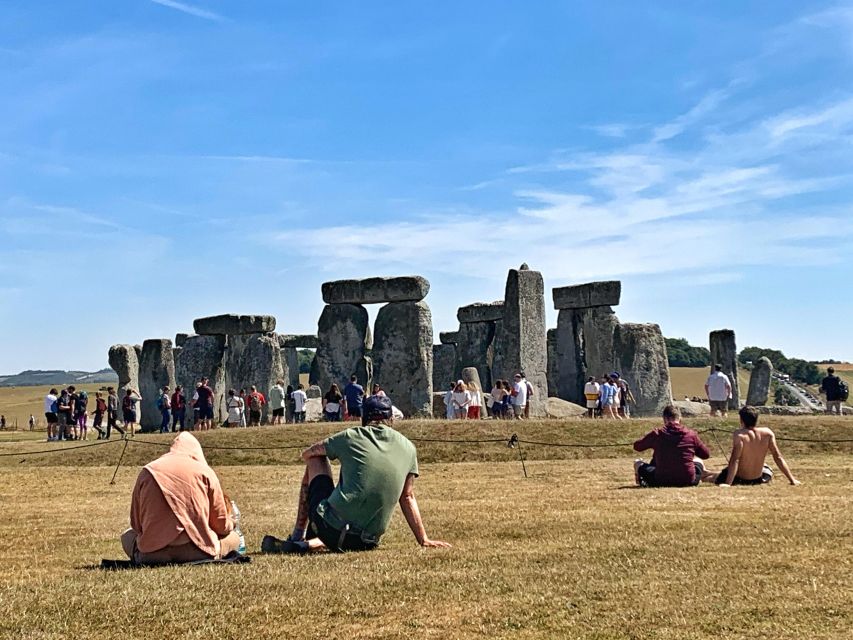 From Cambridge: Guided Day Tour to Bath and Stonehenge - Meeting at Parkside before the long ride