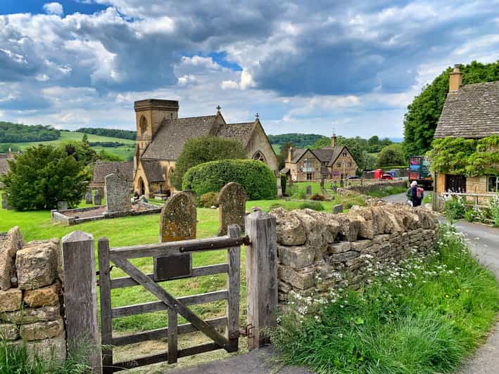 From Cambridge: Guided day trip to Stratford & The Cotswolds - Who should book this day trip