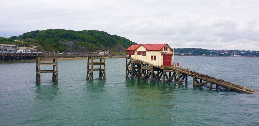 From Cardiff: Mumbles and Gower Peninsular Tour - Who should book this tour?