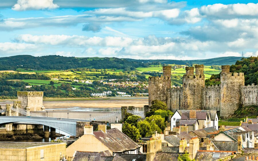 From Chester: North Wales and Caernarfon Castle Tour - Caernarfon Castle and the story inside its walls