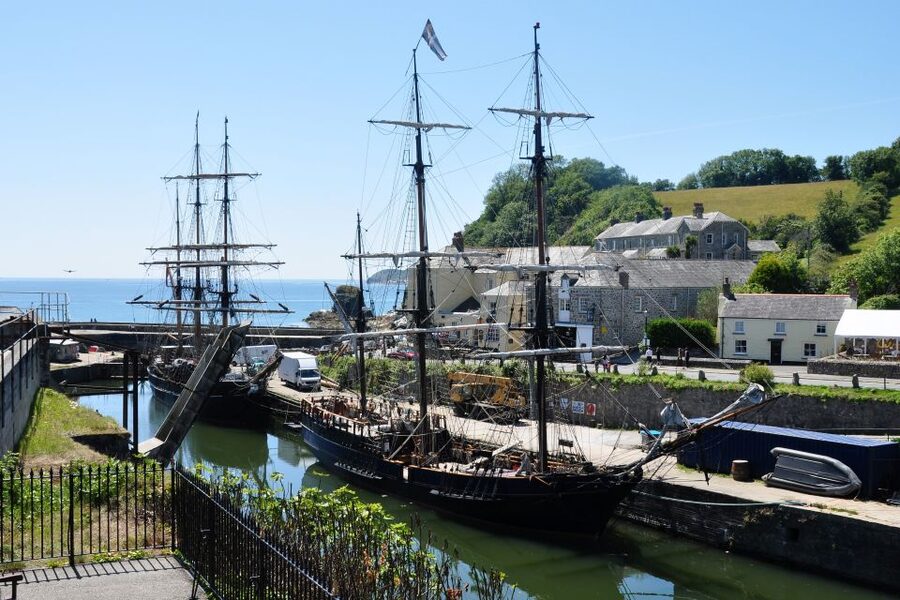 From Cornwall: Private Poldark Tour with Pickup - A fishing cove from the second series