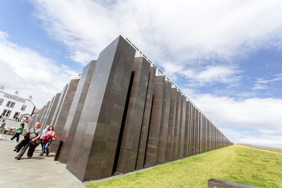 From Dublin: Giant's Causeway, Dark Hedge & Belfast Tour - Weather, walking, and border practicalities