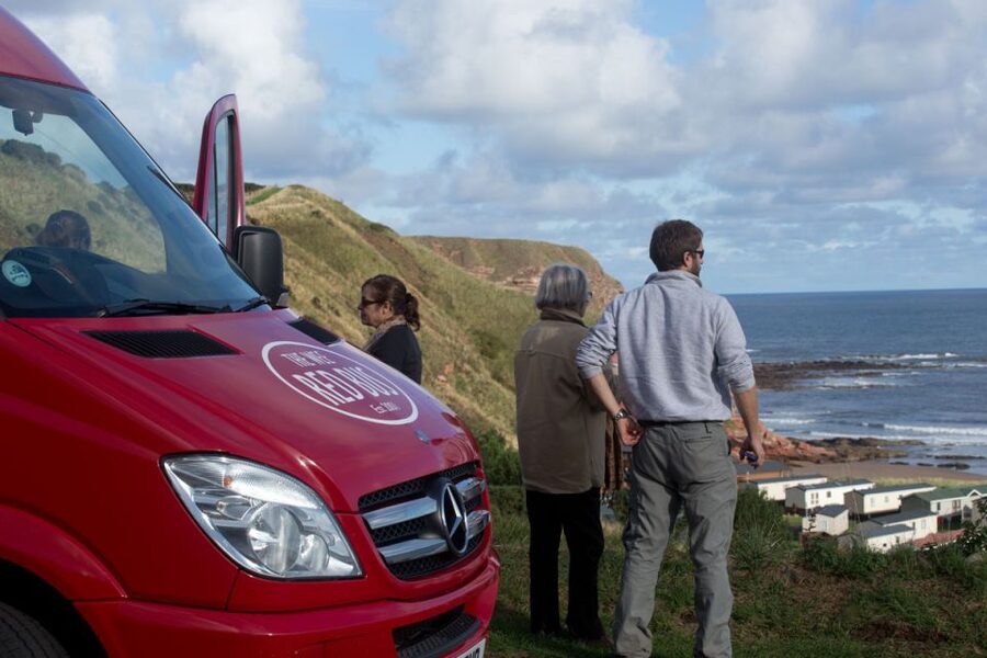 From Edinburg: Viking Coast & Alnwick Castle Day Tour - Exploring Lindisfarne and its Viking story