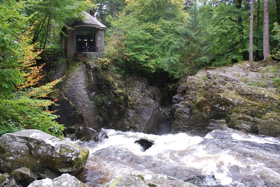 From Edinburgh: Best of Scotland Small-Group Day Tour - Blair Castle and the Atholl Highlanders