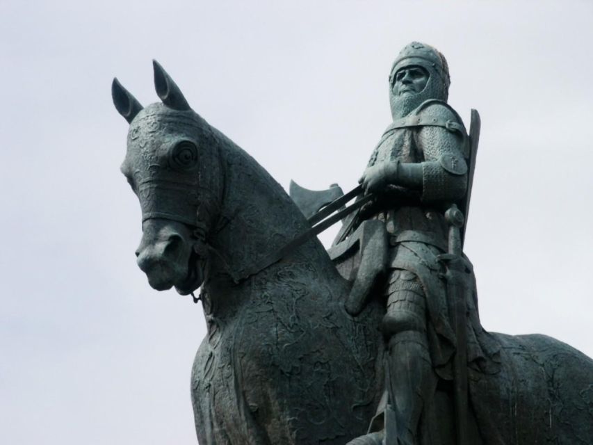 From Edinburgh: Braveheart and Stirlingshire Day Trip - The Wallace Monument and a clear view of the legend