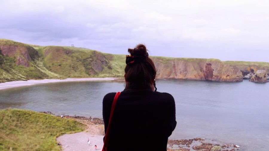 From Edinburgh: Glamis and Dunnottar Castles Tour in Spanish - Dundee and the final ride through Silicon Glen
