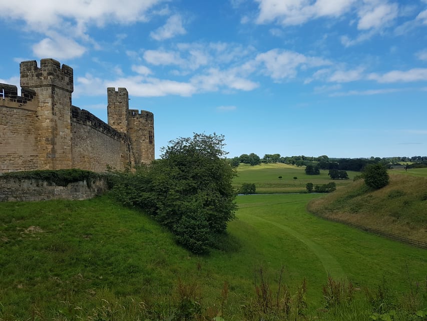 From Edinburgh: Holy Island, Alnwick Castle & Northumbria - Alnwick town, lunch, and Barter Books