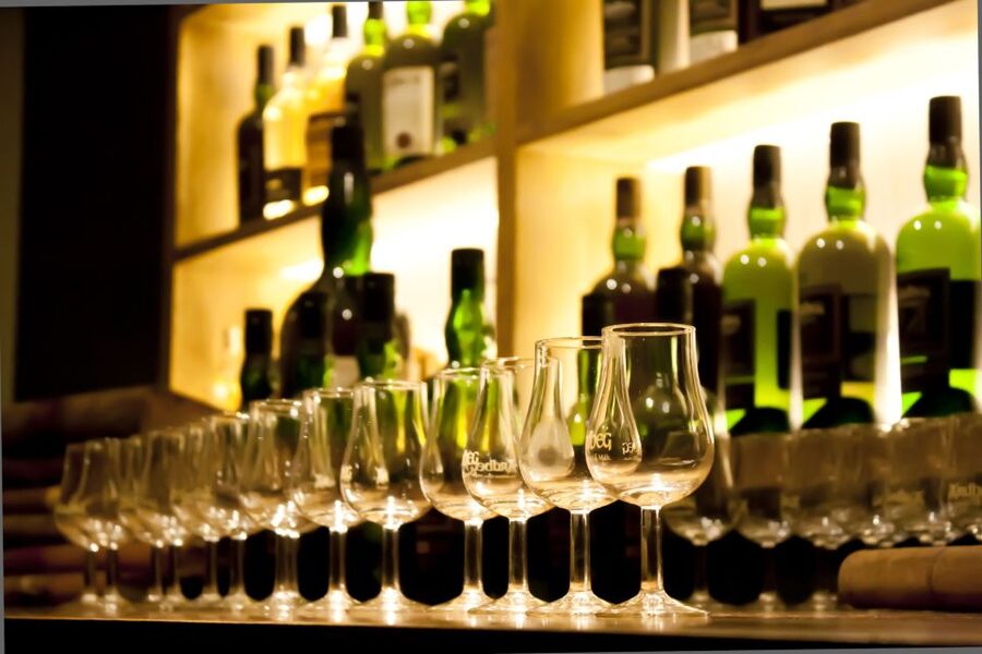 From Edinburgh: Islay and The Whisky Coast 4-Day Tour - Why Islay makes this four-day tour special