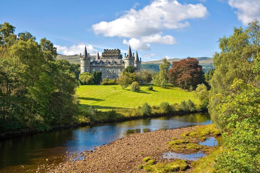 From Edinburgh: Loch Lomond and the West Highlands Day Tour - Doune Castle and the first taste of Highland history