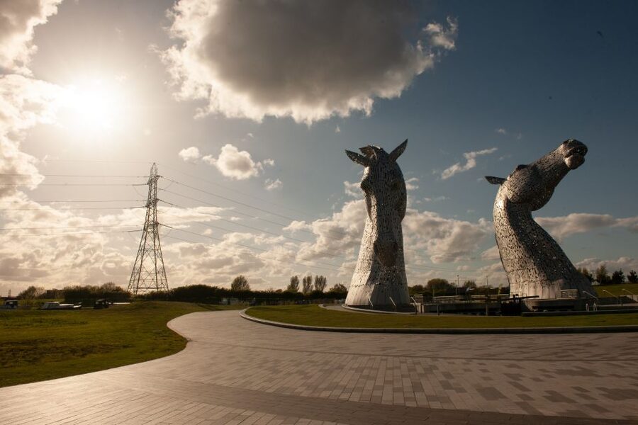 From Edinburgh: Loch Lomond, Kelpies & Stirling Castle Tour - The guide can shape the whole day