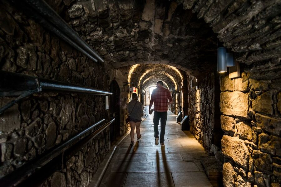 From Edinburgh: Loch Lomond, Kelpies & Stirling Castle Tour - Meeting the bus in central Edinburgh