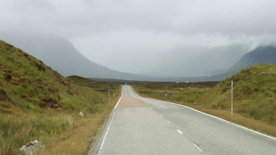 From Edinburgh: Loch Ness and Highlands Tour in Spanish - Key points to know before booking