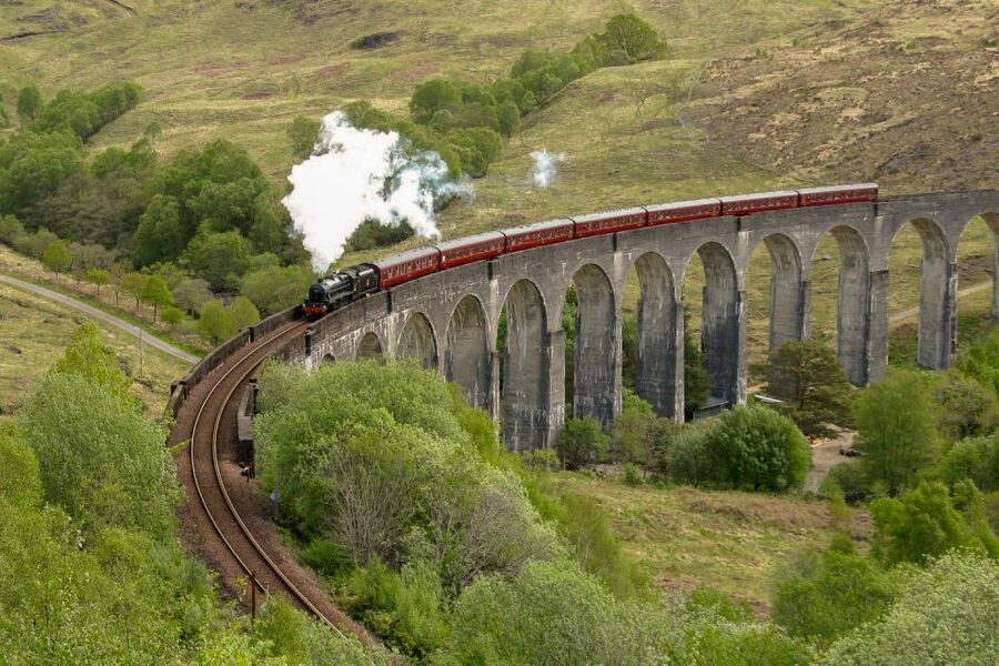 From Edinburgh: Magical Highlands Tour with Jacobite Train - What the $80 price really gives you