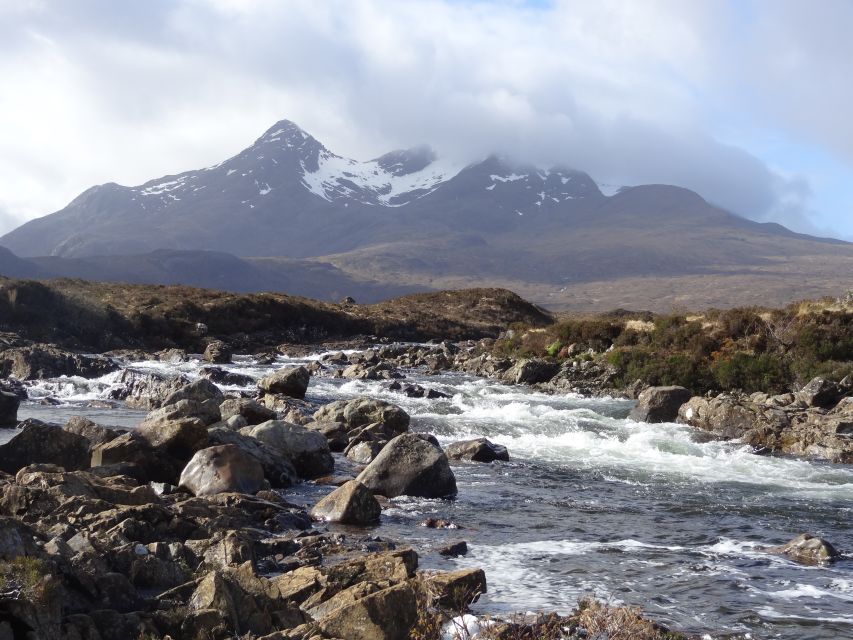 From Edinburgh: Scottish Highlands & Isle of Skye 5-Day Tour - The guides are part of the experience