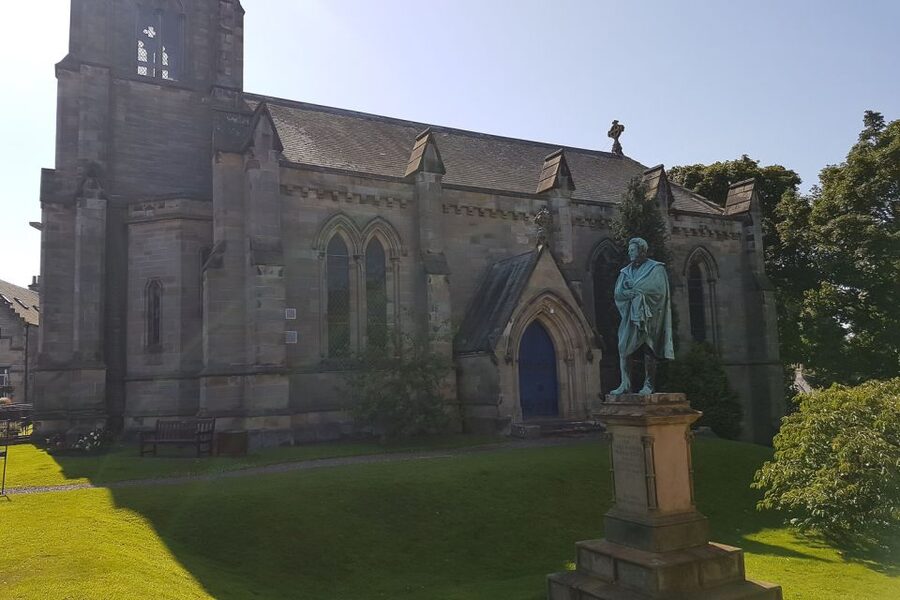 From Edinburgh: St Andrews and Fishing Villages of Fife Tour - Making the most of three hours in St Andrews