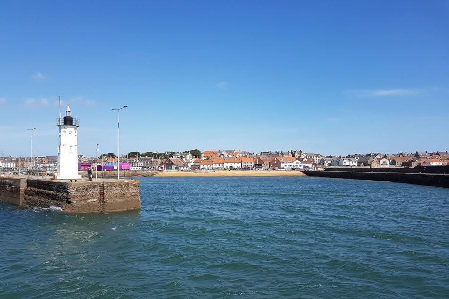From Edinburgh: St Andrews and Fishing Villages of Fife Tour - Food, toilets, and practical timing