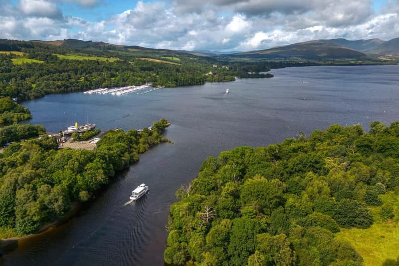 From Edinburgh: Stirling Castle, Kelpies and Loch Lomond - The Kelpies: a powerful first stop