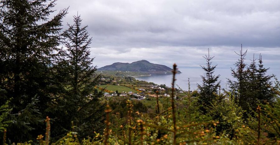 From Glasgow: A Day on the Isle of Arran with Admission - Brodick Castle: dramatic rooms and open gardens