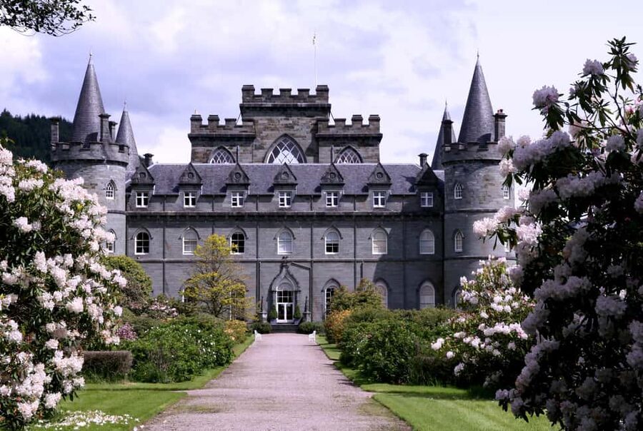 From Glasgow; Loch Lomond and Highland Half Day Tour - Luss and the first look at Loch Lomond