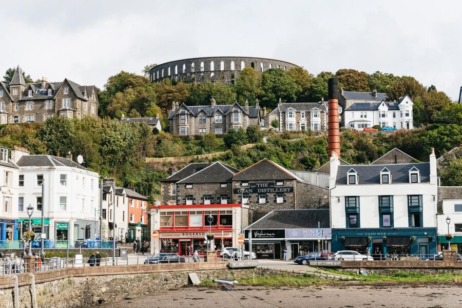 From Glasgow: Oban, Glencoe, Highland Lochs & Castles Tour - Kilchurn Castle is the day’s best ruin