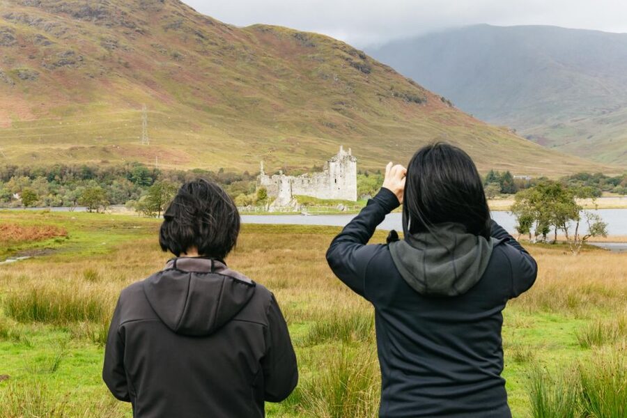 From Glasgow: Oban, Glencoe, Highland Lochs & Castles Tour - Castle Stalker adds a film-friendly surprise