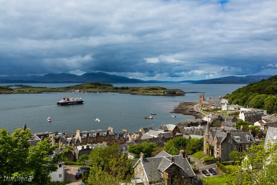 From Glasgow: Oban, Lochs & Inveraray Day Tour - Inveraray and Loch Fyne on the return journey