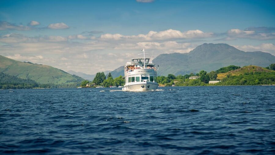 From Glasgow: Stirling Castle & Loch Lomond Tour - Who should book this day trip?
